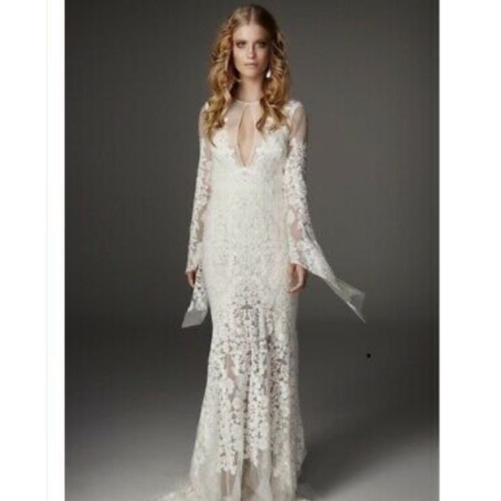 Rue De Seine size 2 Payton Wedding Gown